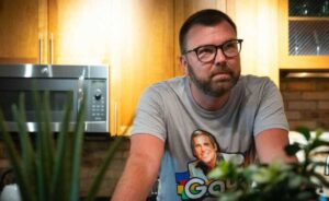 Jason Matheson Net Worth 2025: Salary, Bio, Age, Husband, Career, Family & More If you’re searching for Jason Matheson net worth, you’re probably curious about how much the popular TV host, radio personality, and entertainer from Minnesota earns. Jason has built a loyal fan base thanks to his sharp humor, quick wit, and strong presence on screen and radio. This updated 2025 guide breaks down his estimated earnings, early life, salary, personal details, and career growth—written in a conversational, easy-to-read style. Jason Matheson Net Worth (2025 Update) As of 2025, Jason Matheson’s estimated net worth is around $3 million – $4 million. His income mainly comes from TV hosting, radio shows, producing, brand partnerships, and live events. Quick Summary Category Details Profession TV Host, Radio Host, Producer Estimated Net Worth (2025) $3M – $4M Primary Income TV salary, radio earnings, endorsements Fan Base Minnesota & national audiences Known For “The Jason Show” Who Is Jason Matheson? Jason Matheson is an energetic American TV and radio host best known for “The Jason Show,” a popular talk show that blends humor, celebrity interviews, lifestyle topics, and relatable daily commentary. Over the years, Jason has built a career around authenticity and spontaneous humor. He’s also a successful radio host, appearing daily on one of Minnesota’s top stations. How Jason Matheson Makes Money Jason’s income comes from multiple media channels. His ability to work across TV, radio, and digital platforms has helped him grow his wealth steadily. His Main Income Sources Television Hosting – His biggest source of income Radio Show Earnings Executive Producing Work Brand Deals & Partnerships Live Appearances & Events Merch & Digital Content Secondary Income Streams Local business collaborations Guest appearances Public speaking engagements Jason Matheson Net Worth Growth Timeline Year Estimated Net Worth 2015 ~$1 million 2018 ~$1.6 million 2021 ~$2.3 million 2025 $3–$4 million Jason’s audience has grown with his career, increasing his long-term earnings. Early Life & Background Jason Matheson was born on August 5, 1974 in Michigan City, Indiana. He later moved to Minnesota, which became the home of his career, fan base, and creative success. He developed an interest in broadcast media at a young age, starting with behind-the-scenes media jobs before stepping in front of the camera. Jason Matheson Career Highlights Jason’s career is full of fun, memorable milestones that shaped his personality-driven style. Career Timeline Table Year Achievement Early Career Worked in radio and local TV news Later Career Became a host and producer in Minnesota 2015–Present Host of “The Jason Show” Ongoing Continues radio hosting + digital media growth Why People Love Him Strong comedic timing Authentic personality Interactive hosting style Fun interviews Local storytelling with national energy Jason Matheson Personal Life Jason is very open about his life and often shares stories about friends, pets, travel, and daily adventures. Is Jason Matheson Married? Yes. Jason Matheson is married to his husband, Collin. They share a happy life, often mentioned on Jason’s show and social platforms. Relationship Highlights Long-term partnership Supportive, fun connection They enjoy travel, good food, and Disney trips Does Jason Matheson Have Children? No, Jason does not have kids as of 2025. He has mentioned this in interviews and on-air discussions. Jason Matheson Parents (Mom & Dad) Jason grew up in a supportive family. While he occasionally shares stories about his parents, he keeps most family details private. His upbringing played a big part in building his humor, confidence, and love of pop culture. Does Jason Matheson Have an OnlyFans Account? No. Jason Matheson does not have an OnlyFans account. He is a respected television and radio personality, and his content remains professional, entertainment-focused, and family-friendly. Jason Matheson Height & Appearance Attribute Detail Height Around 5 feet 9 inches Eye Color Brown Hair Color Dark brown Style Casual, modern, TV-friendly Jason Matheson Favorite Food Jason is a foodie at heart. Based on his show segments and discussions: Foods He Loves Pizza Comfort foods Good desserts Breakfast dishes Anything he can laugh about while tasting He’s also known for enjoying restaurant reviews and foodie challenges on-air. Jason Matheson Hobbies & Interests Jason has a fun personality, and it shows in his hobbies: Disney trips Watching classic TV shows Pop culture discussions Movies and streaming shows Hosting game segments on his show Exploring Minnesota restaurants Fun Facts Jason is a lifelong pop-culture fan. He has hosted numerous celebrity interviews. His humor is a mix of sarcasm, honesty, and playful energy. He has a loyal Minnesota audience who’s watched him for years. Why So Many People Search “Jason Matheson Net Worth”? Common reasons include: Curiosity about his salary Rising popularity of “The Jason Show” Interest in his personal life Fans wanting updates about his husband Search demand for celeb net worths Conclusion Jason Matheson’s net worth—estimated at $3–$4 million in 2025—comes from his successful TV show, radio hosting career, producing work, and multiple entertainment ventures. His fun personality, loyal audience, and consistent success keep him among Minnesota’s most loved media figures.